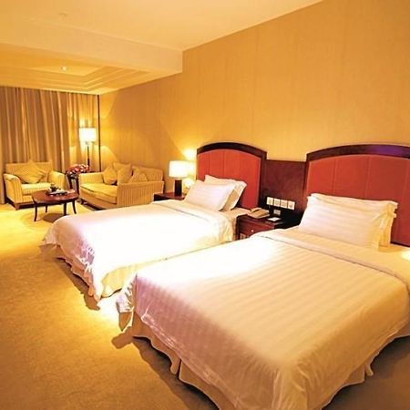 Yinxuan Hotel Shenzhen Longhua Екстериор снимка